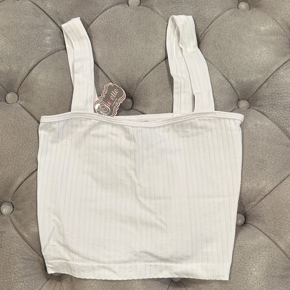 NWT - Mixology White Crop Top
